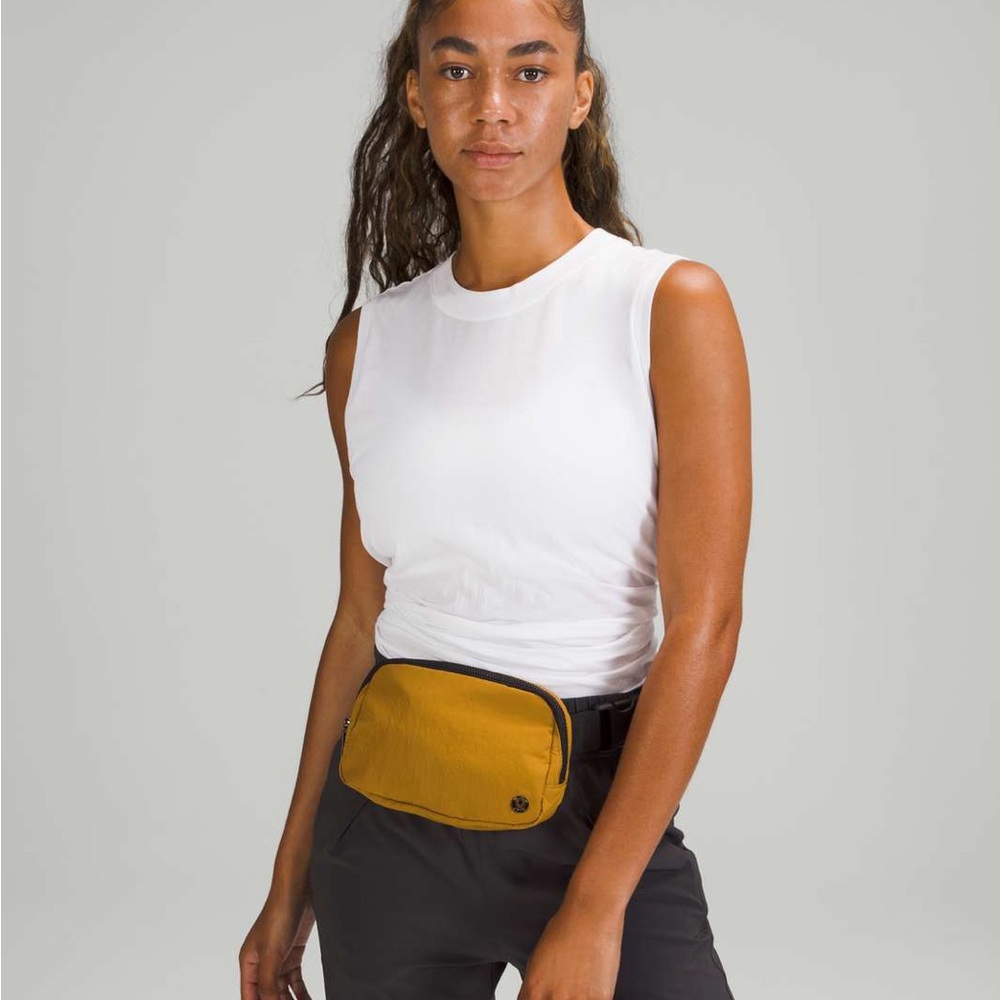 Lululemon Everywhere Belt Bag 1L Hold Spice